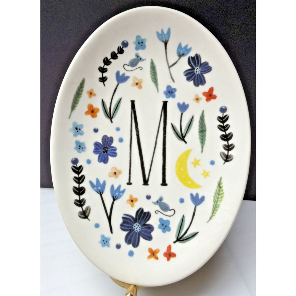 Anthropologie Amelia Herbertson Ceramic Floral Monogram M Footed Soap Dish